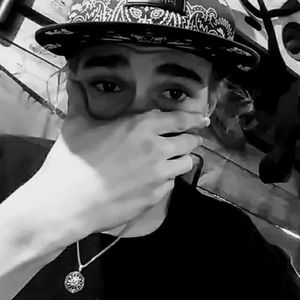 Meet your Posher, Shawn